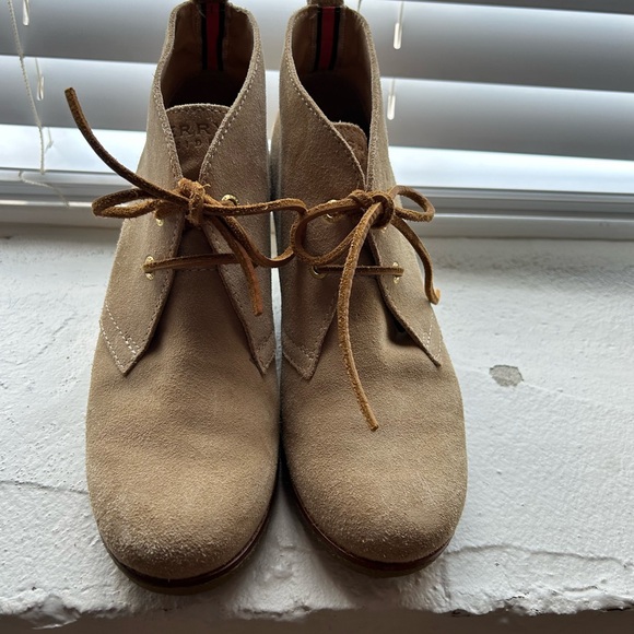 Sperry wedges. Size 8 - Picture 2 of 7